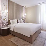 Hotel Vista Lakefront Boutique 3*