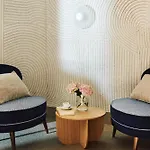 Vista Lakefront Boutique Hotel