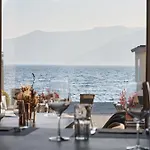 Vista Lakefront Boutique