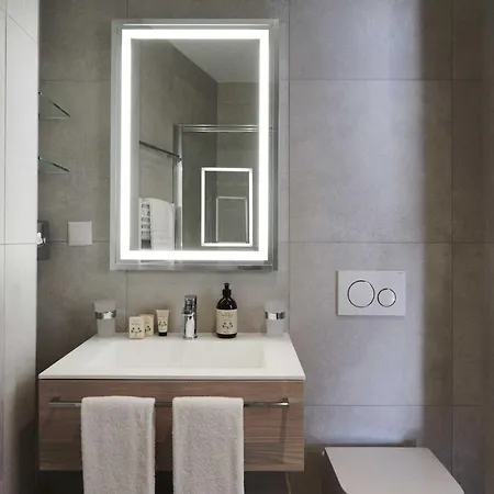 מלון Vista Lakefront Boutique אסקונה