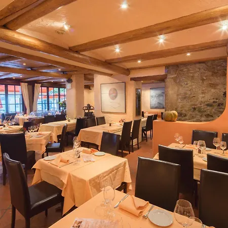 Vista Lakefront Boutique Hotel 3*